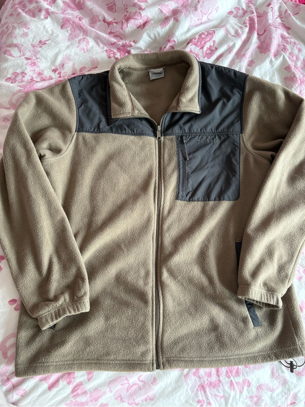 Columbia brown and gray zip up fleece jacket